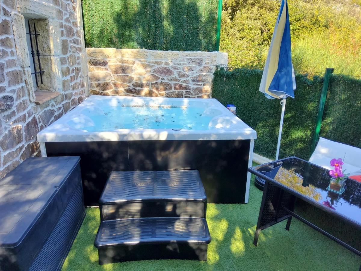 Studio Faillant Lorgues Spa Privatif Avec Superbe Piscine المظهر الخارجي الصورة